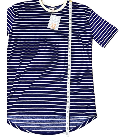 NWT Hudson Unisex T-Shirt, LuLaRoe short sleeves - Picture 4 of 5